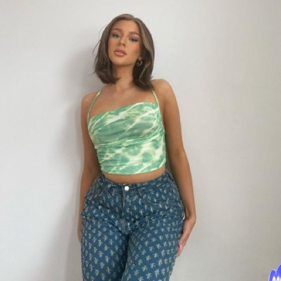 NWT🏷 Wide Leg Ripped Jeans - Picture 3 of 4